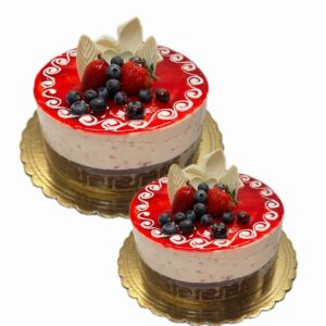 Strawberry mouse cake